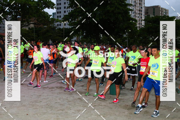 Buy your photos of the eventJovem Pan Night Run 2018 on Fotop