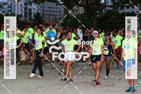 Buy your photos of the eventJovem Pan Night Run 2018 on Fotop