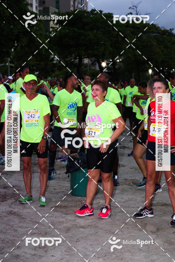 Buy your photos of the eventJovem Pan Night Run 2018 on Fotop