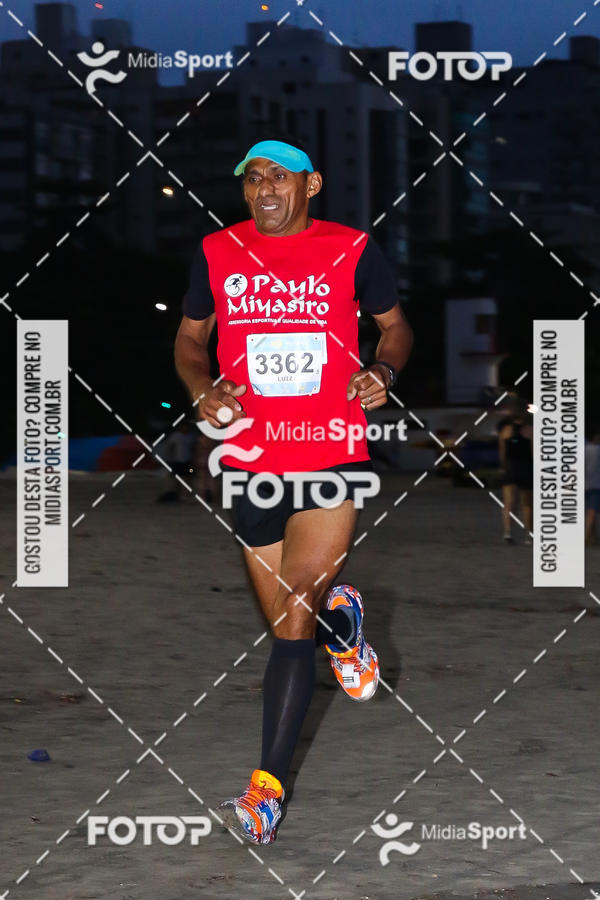 Buy your photos of the eventJovem Pan Night Run 2018 on Fotop