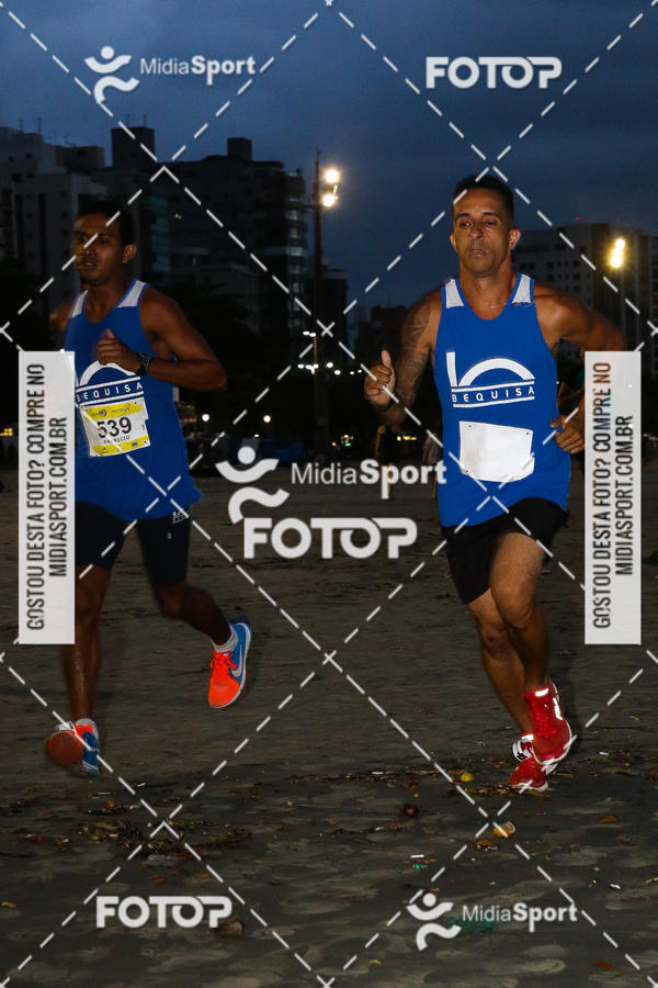 Buy your photos of the eventJovem Pan Night Run 2018 on Fotop