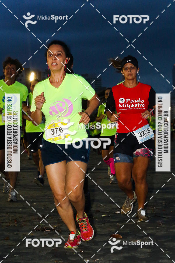 Buy your photos of the eventJovem Pan Night Run 2018 on Fotop