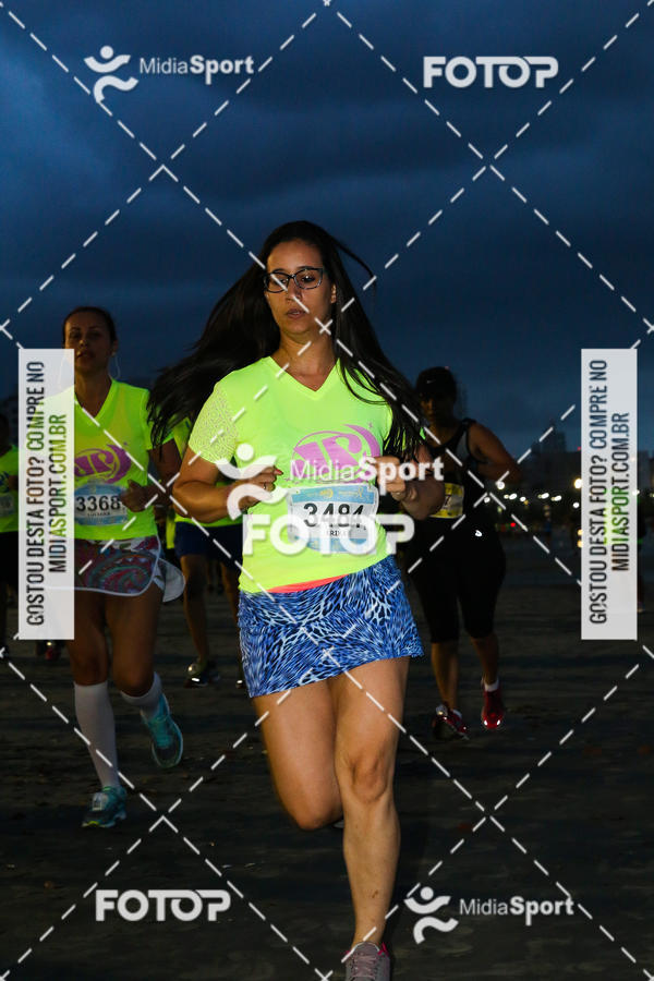 Buy your photos of the eventJovem Pan Night Run 2018 on Fotop