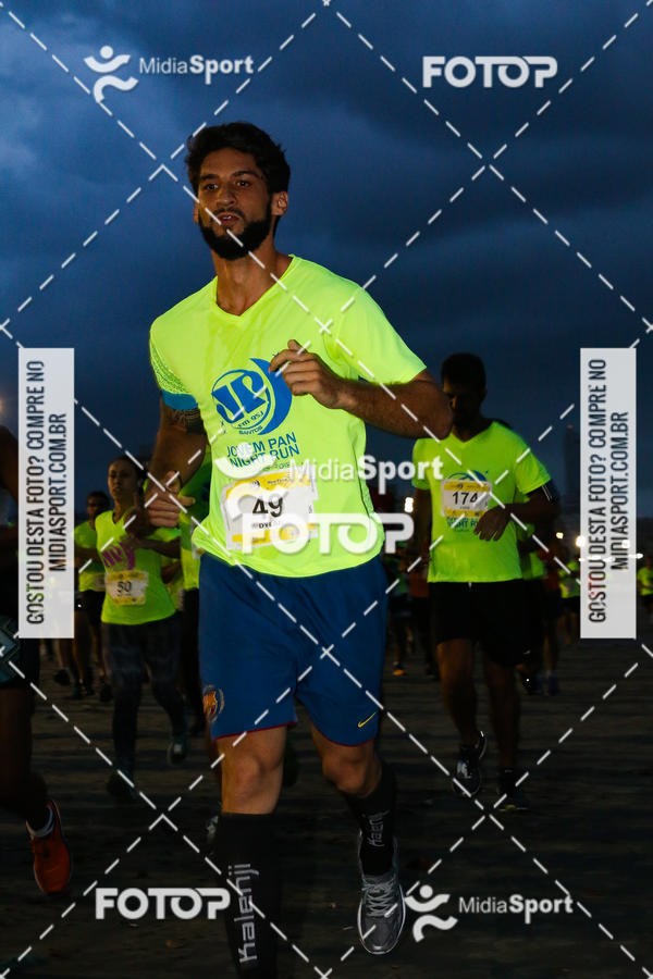 Buy your photos of the eventJovem Pan Night Run 2018 on Fotop
