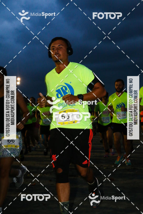 Buy your photos of the eventJovem Pan Night Run 2018 on Fotop