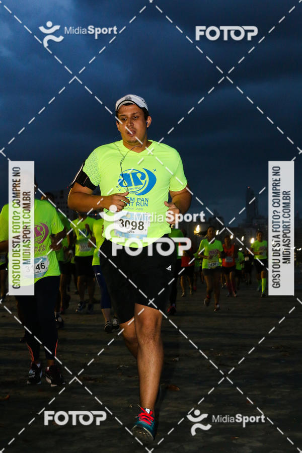 Buy your photos of the eventJovem Pan Night Run 2018 on Fotop
