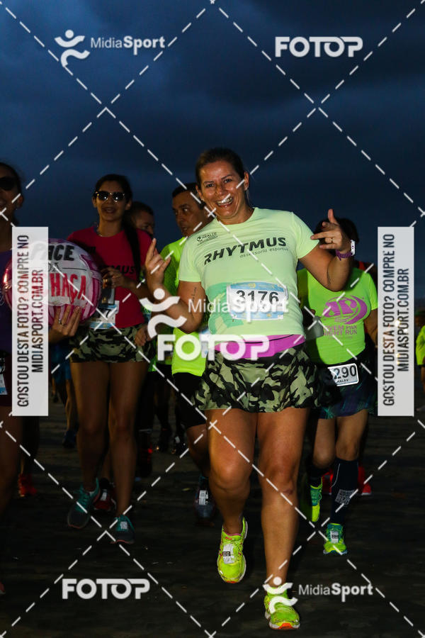 Buy your photos of the eventJovem Pan Night Run 2018 on Fotop