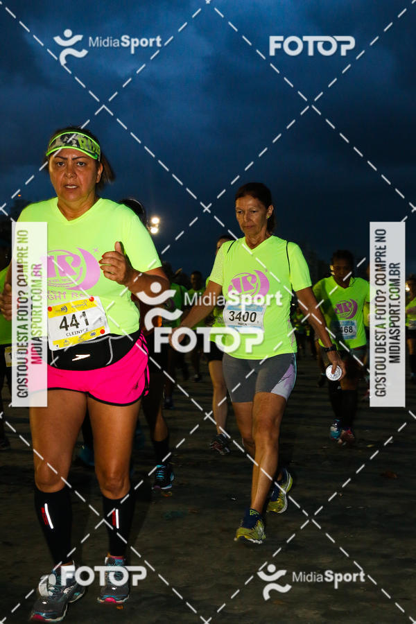 Buy your photos of the eventJovem Pan Night Run 2018 on Fotop