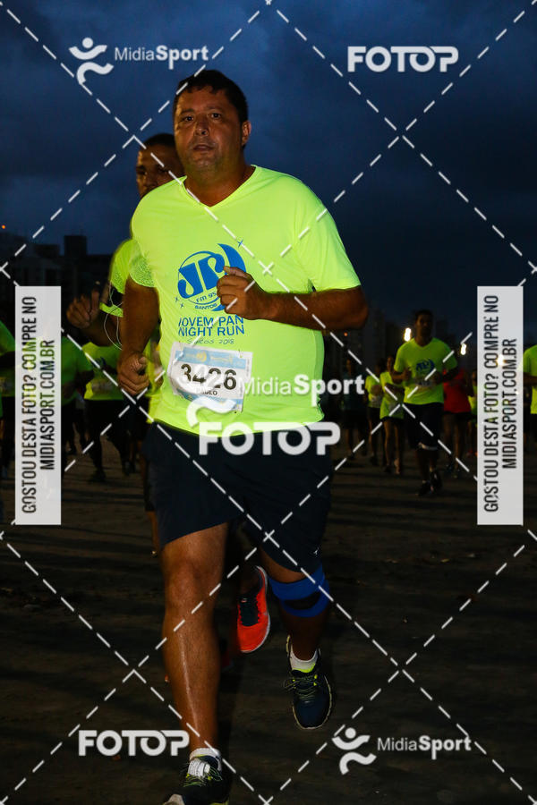 Buy your photos of the eventJovem Pan Night Run 2018 on Fotop