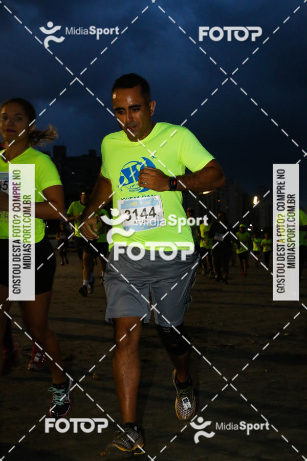 Buy your photos of the eventJovem Pan Night Run 2018 on Fotop