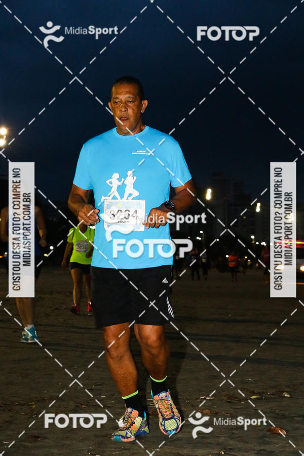 Buy your photos of the eventJovem Pan Night Run 2018 on Fotop
