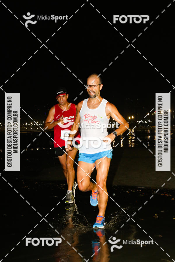 Buy your photos of the eventJovem Pan Night Run 2018 on Fotop