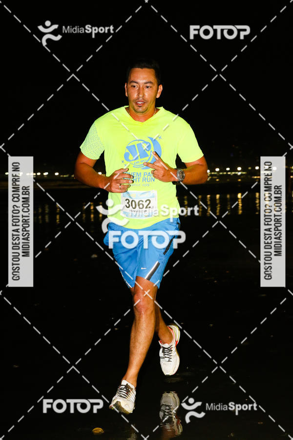 Buy your photos of the eventJovem Pan Night Run 2018 on Fotop