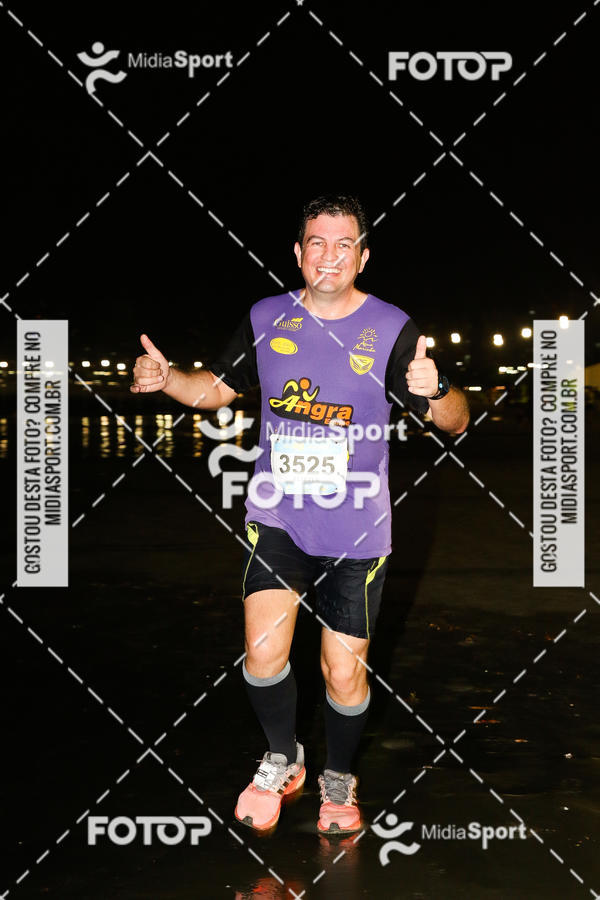 Buy your photos of the eventJovem Pan Night Run 2018 on Fotop