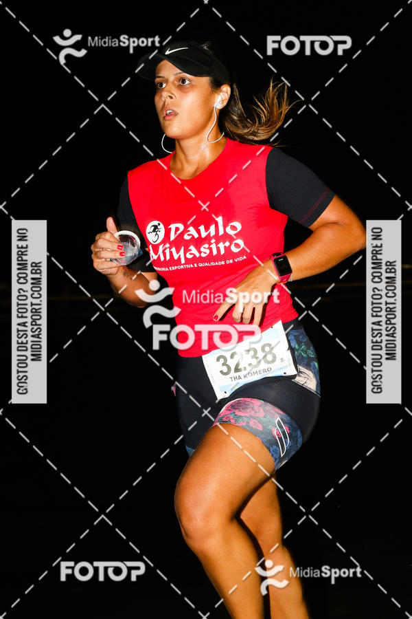 Buy your photos of the eventJovem Pan Night Run 2018 on Fotop