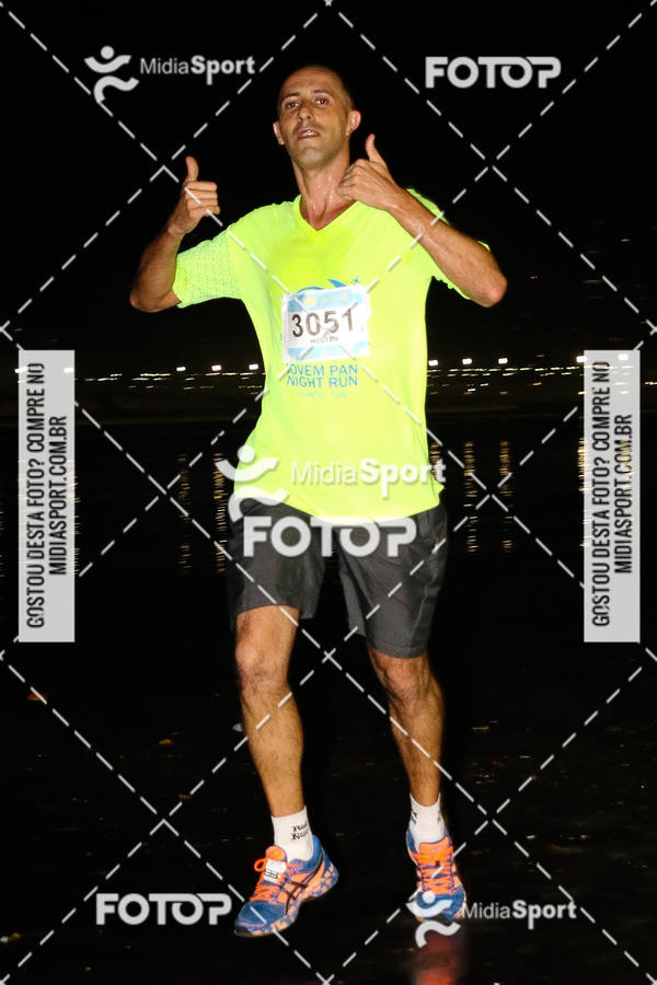 Buy your photos of the eventJovem Pan Night Run 2018 on Fotop