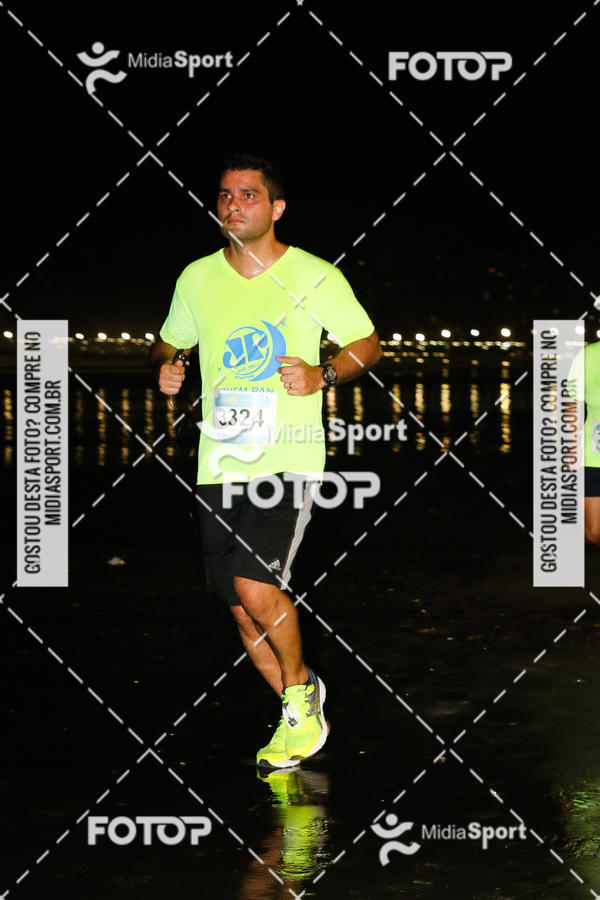 Buy your photos of the eventJovem Pan Night Run 2018 on Fotop