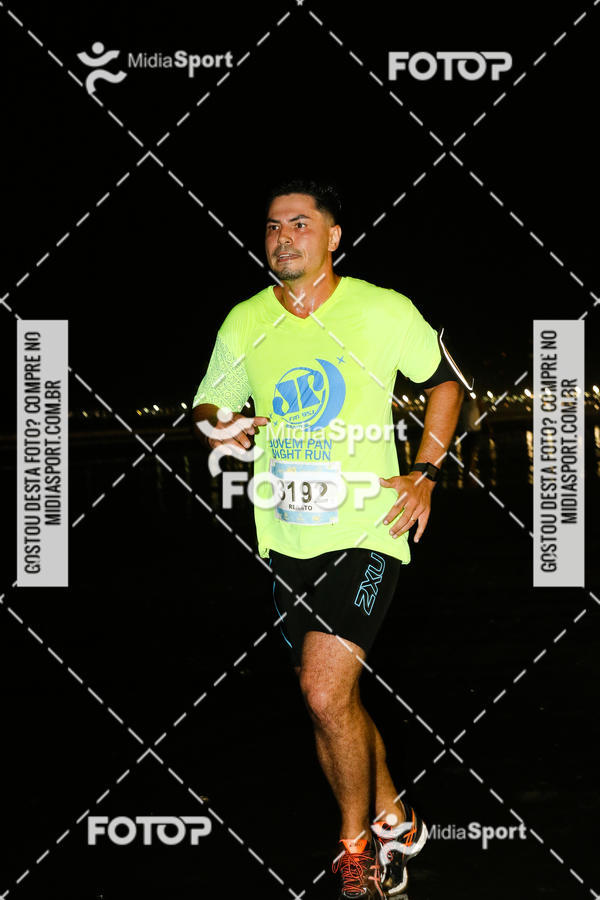 Buy your photos of the eventJovem Pan Night Run 2018 on Fotop