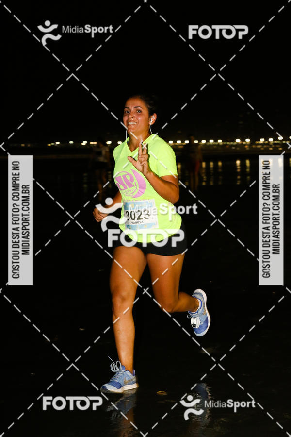 Buy your photos of the eventJovem Pan Night Run 2018 on Fotop