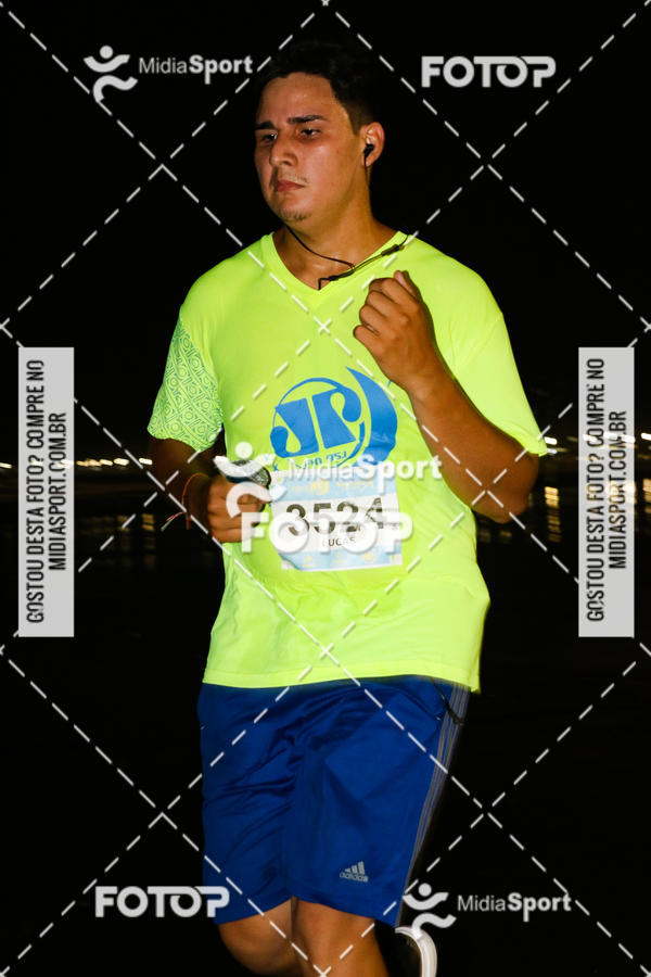 Buy your photos of the eventJovem Pan Night Run 2018 on Fotop