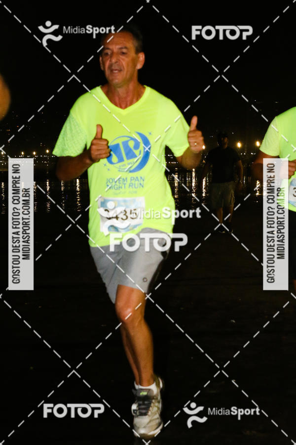 Buy your photos of the eventJovem Pan Night Run 2018 on Fotop