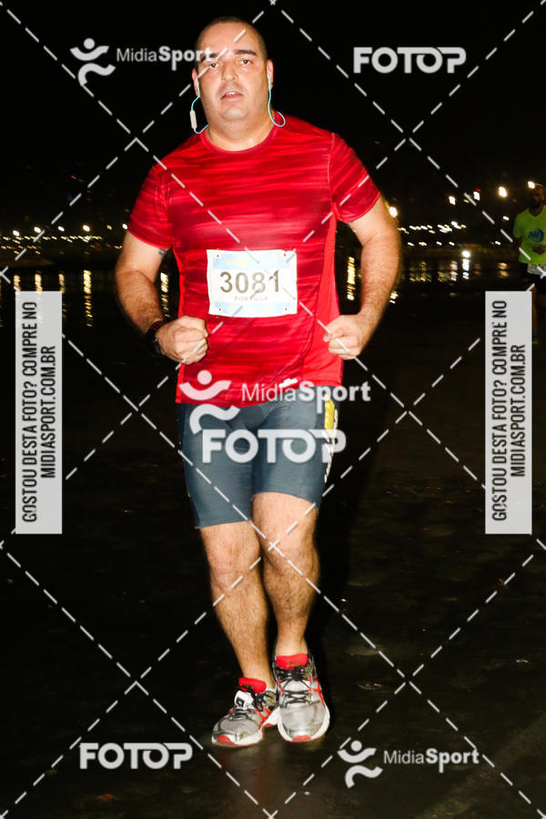 Buy your photos of the eventJovem Pan Night Run 2018 on Fotop