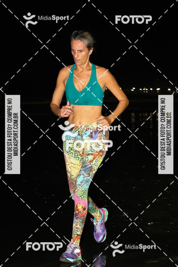 Buy your photos of the eventJovem Pan Night Run 2018 on Fotop