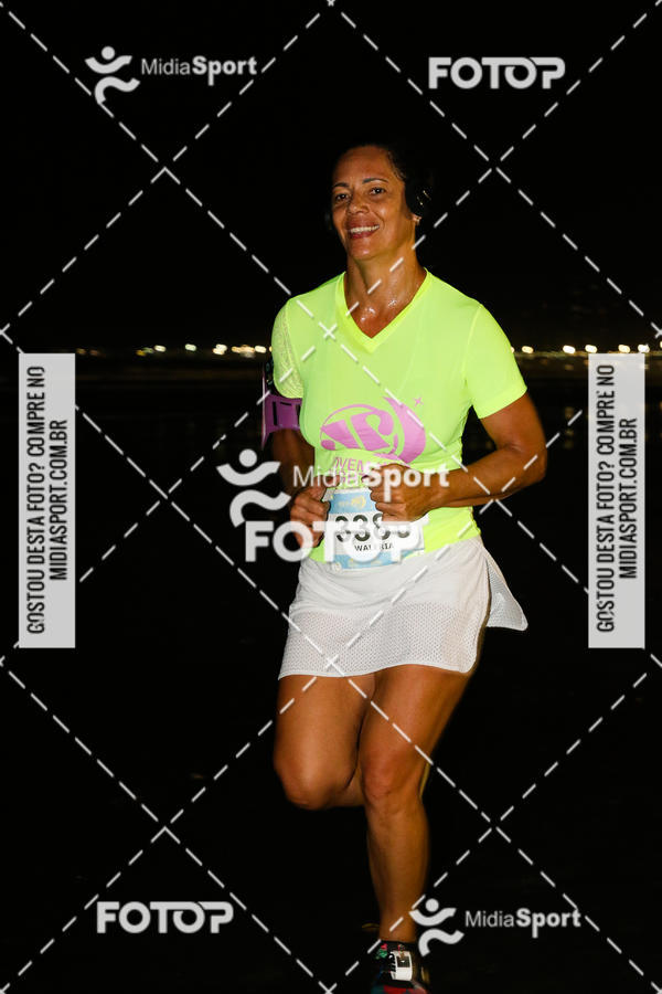 Buy your photos of the eventJovem Pan Night Run 2018 on Fotop