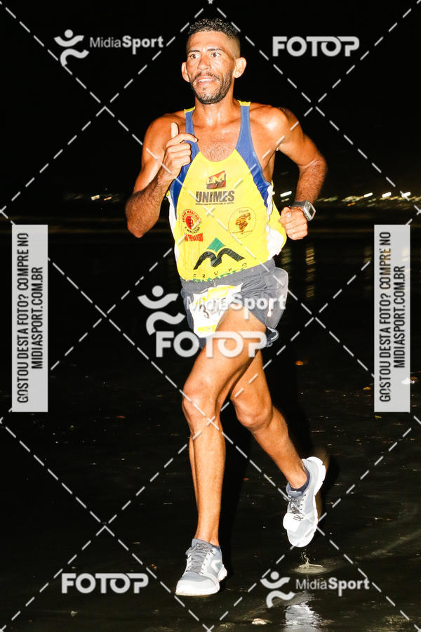 Buy your photos of the eventJovem Pan Night Run 2018 on Fotop