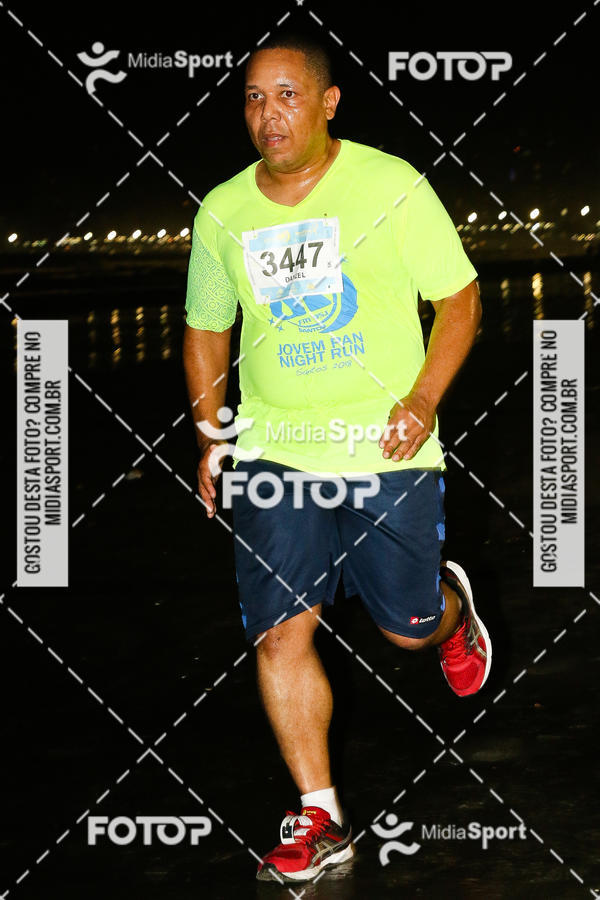 Buy your photos of the eventJovem Pan Night Run 2018 on Fotop