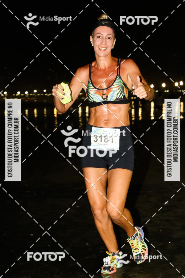 Buy your photos of the eventJovem Pan Night Run 2018 on Fotop