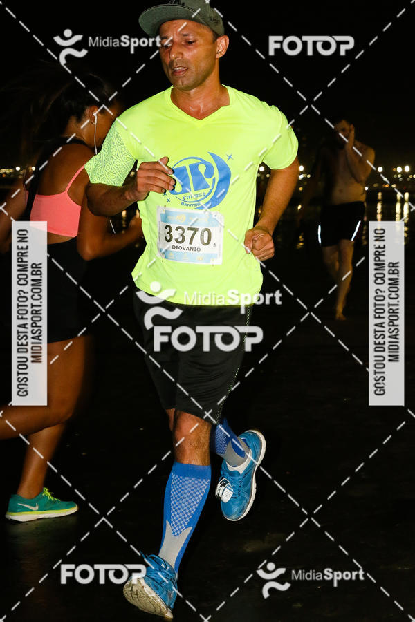 Buy your photos of the eventJovem Pan Night Run 2018 on Fotop