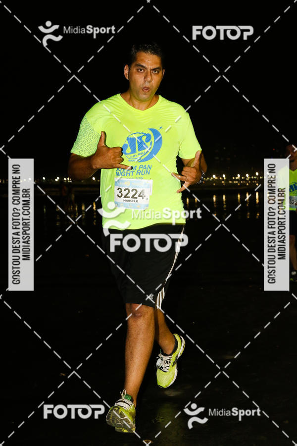 Buy your photos of the eventJovem Pan Night Run 2018 on Fotop