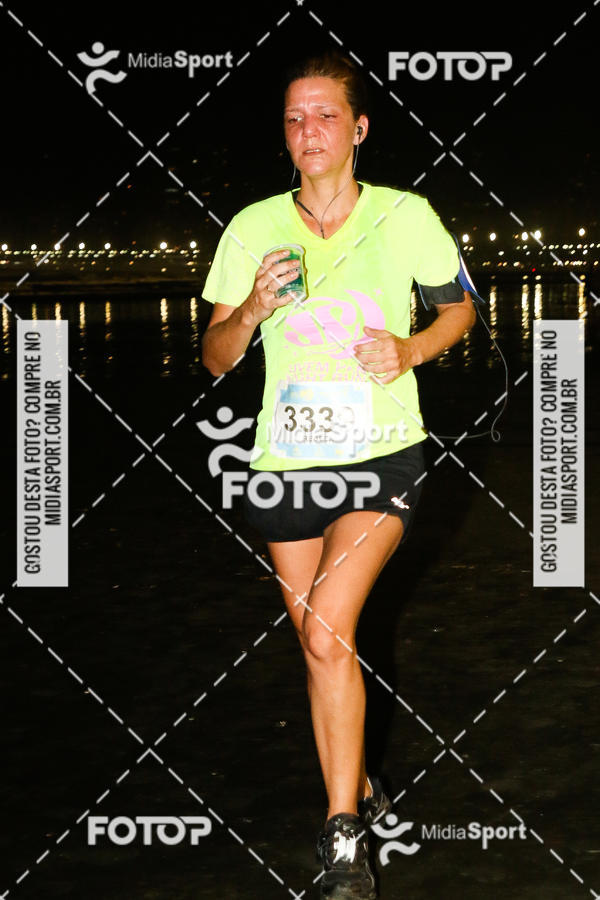 Buy your photos of the eventJovem Pan Night Run 2018 on Fotop