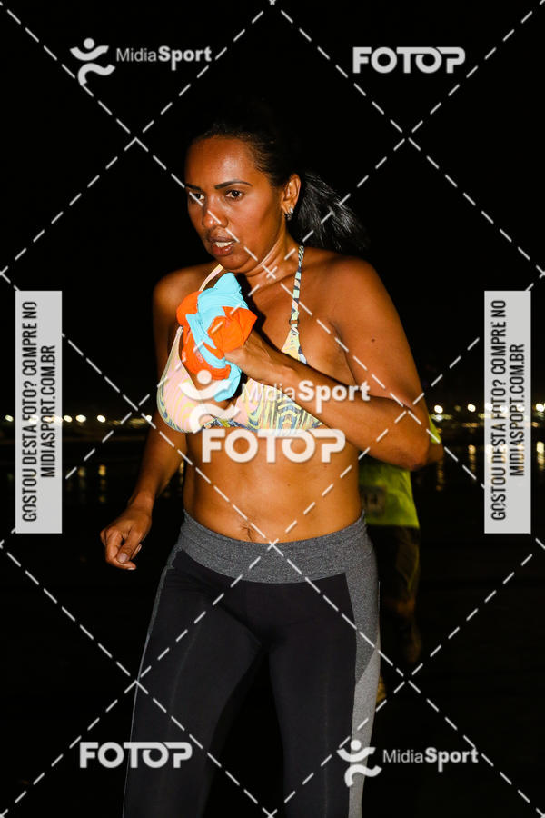 Buy your photos of the eventJovem Pan Night Run 2018 on Fotop