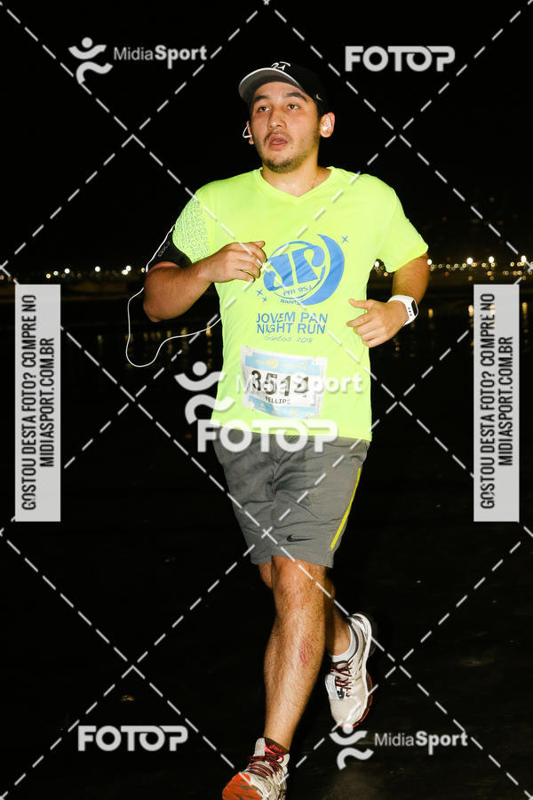 Buy your photos of the eventJovem Pan Night Run 2018 on Fotop