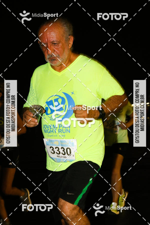 Buy your photos of the eventJovem Pan Night Run 2018 on Fotop