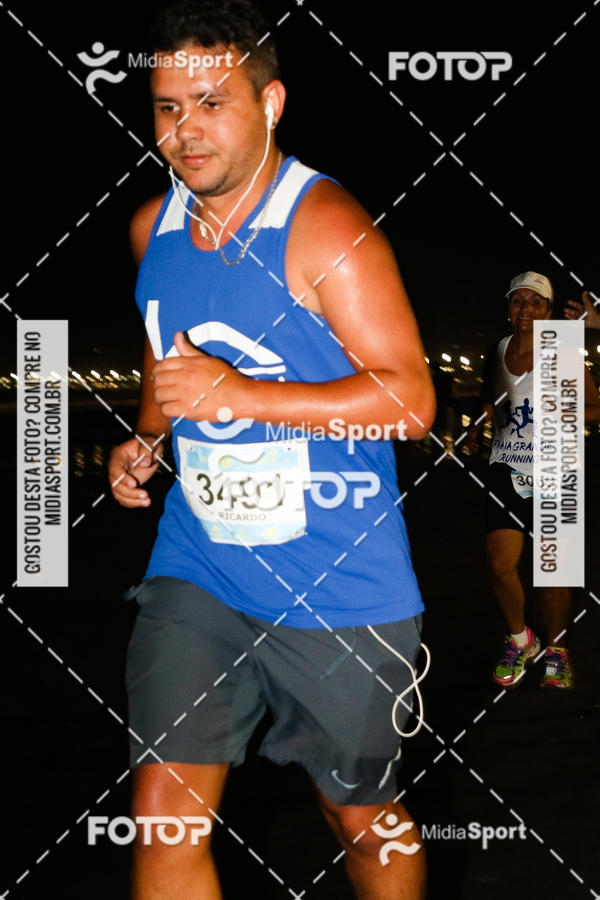 Buy your photos of the eventJovem Pan Night Run 2018 on Fotop