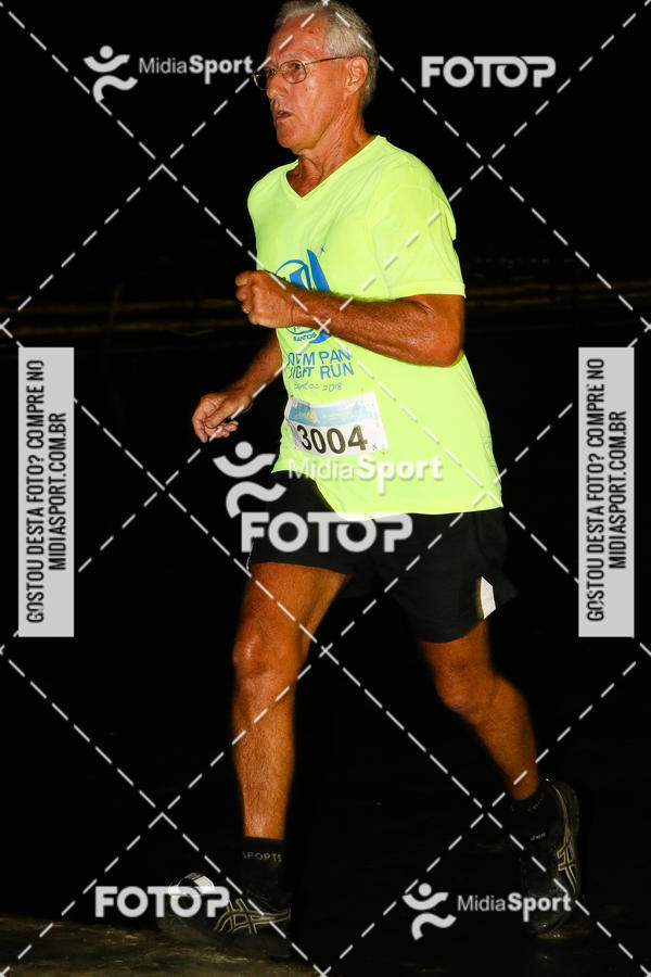 Buy your photos of the eventJovem Pan Night Run 2018 on Fotop