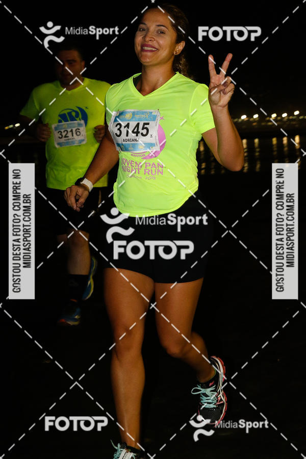 Buy your photos of the eventJovem Pan Night Run 2018 on Fotop