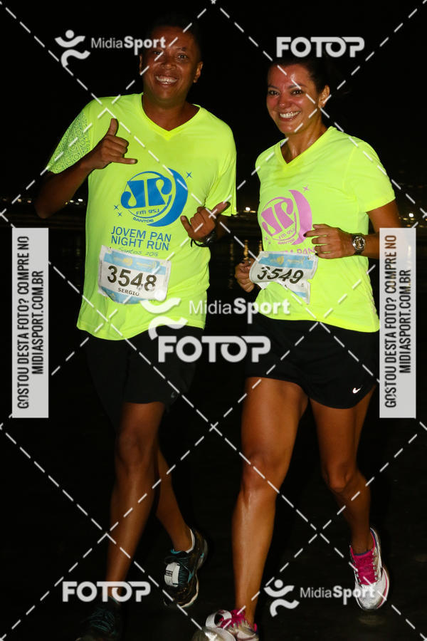 Buy your photos of the eventJovem Pan Night Run 2018 on Fotop