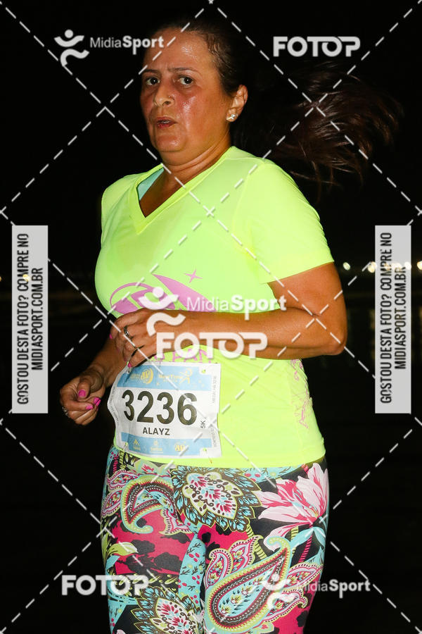 Buy your photos of the eventJovem Pan Night Run 2018 on Fotop