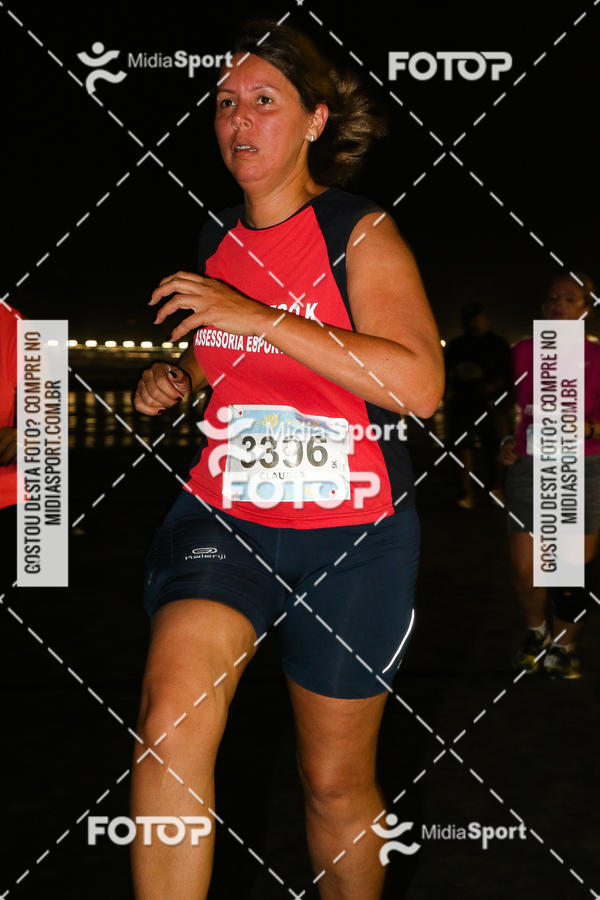 Buy your photos of the eventJovem Pan Night Run 2018 on Fotop