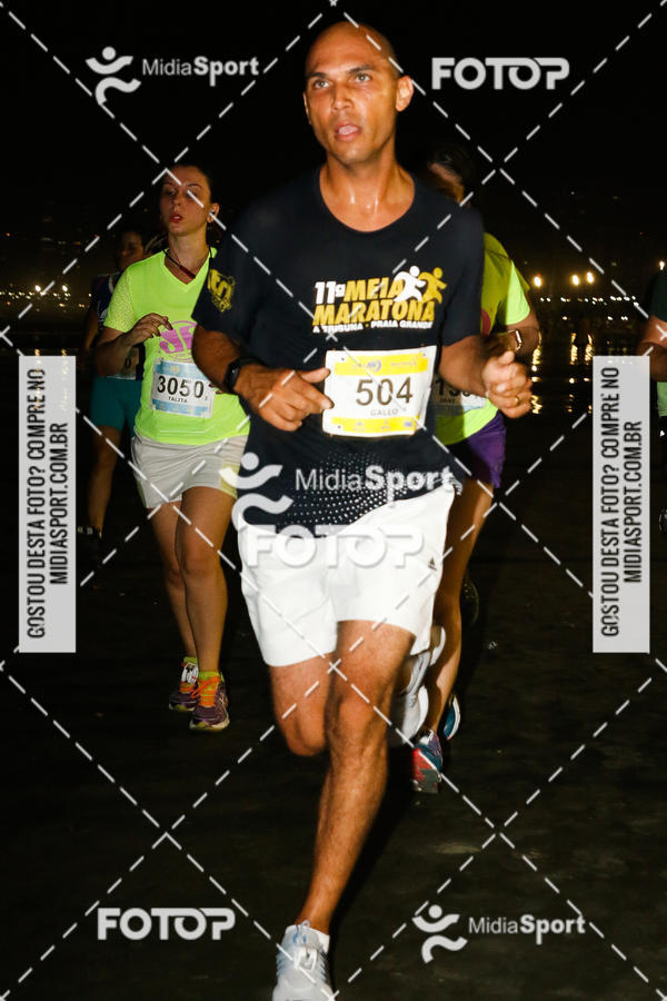 Buy your photos of the eventJovem Pan Night Run 2018 on Fotop