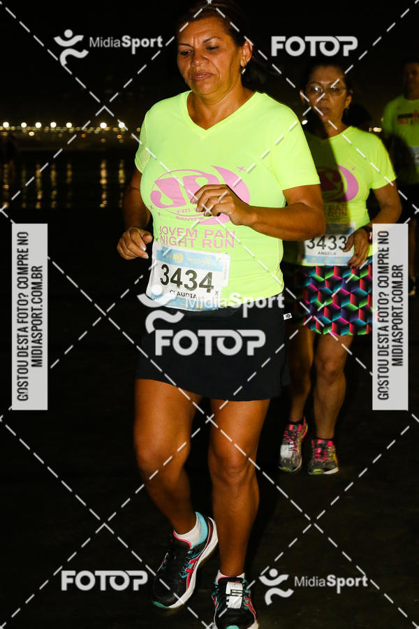 Buy your photos of the eventJovem Pan Night Run 2018 on Fotop