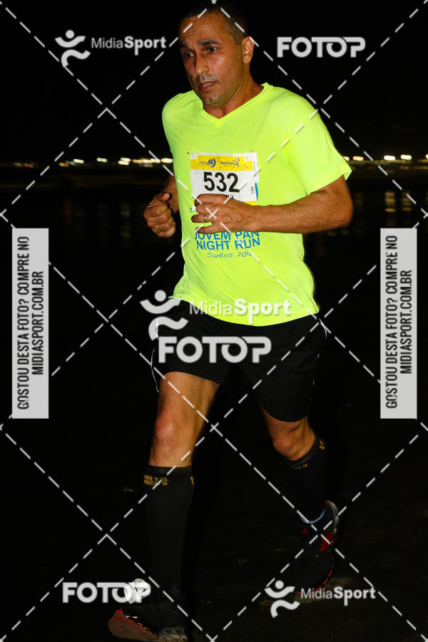 Buy your photos of the eventJovem Pan Night Run 2018 on Fotop