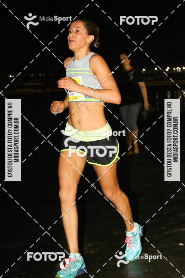 Buy your photos of the eventJovem Pan Night Run 2018 on Fotop