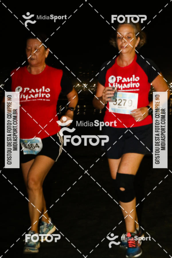 Buy your photos of the eventJovem Pan Night Run 2018 on Fotop