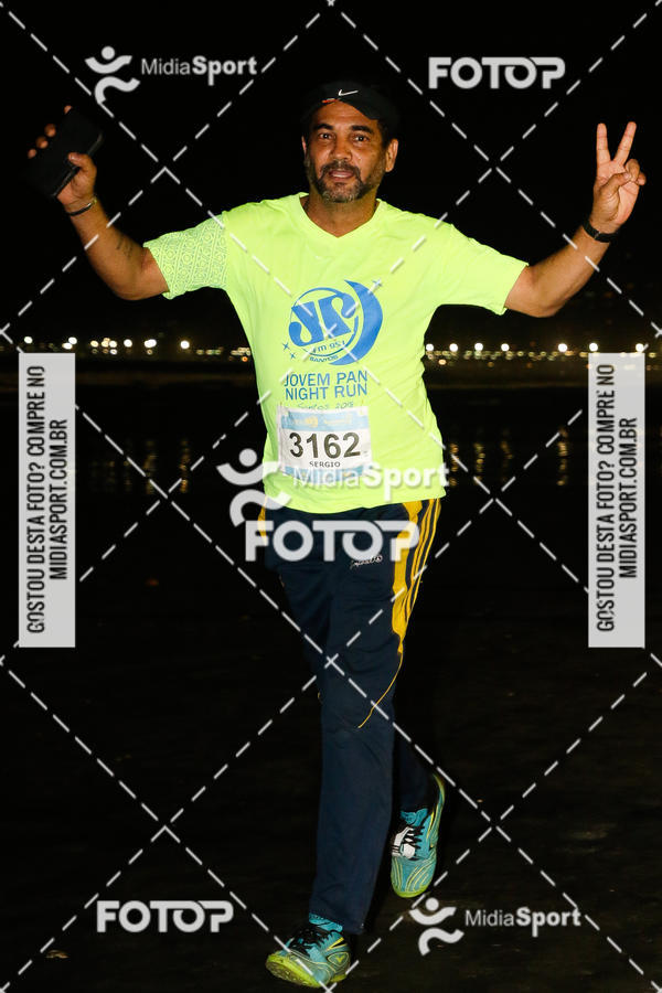 Buy your photos of the eventJovem Pan Night Run 2018 on Fotop