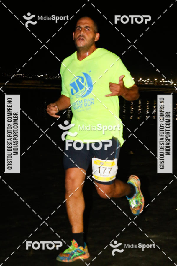 Buy your photos of the eventJovem Pan Night Run 2018 on Fotop